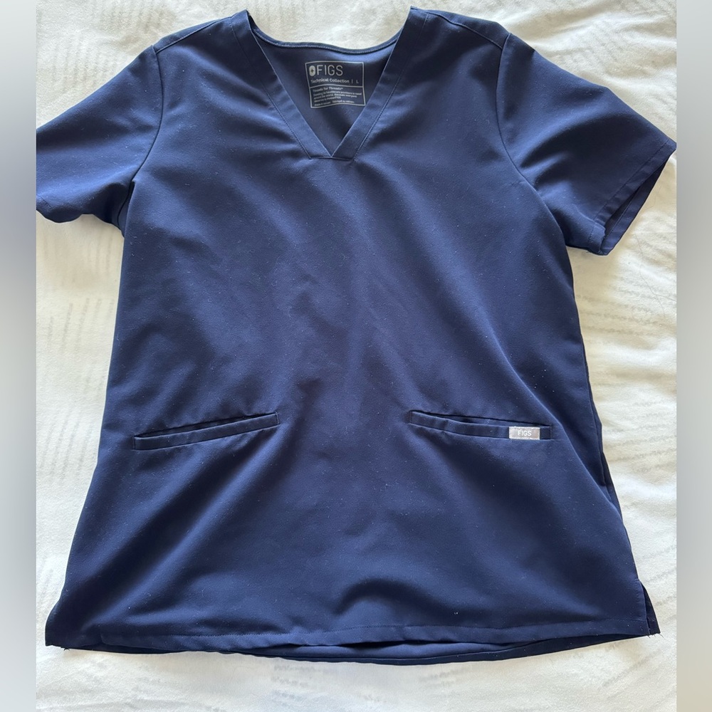 Figs Casma 3 Pocket Scrub Top